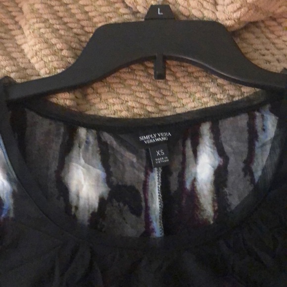 Vera Wang Top - Picture 3 of 3